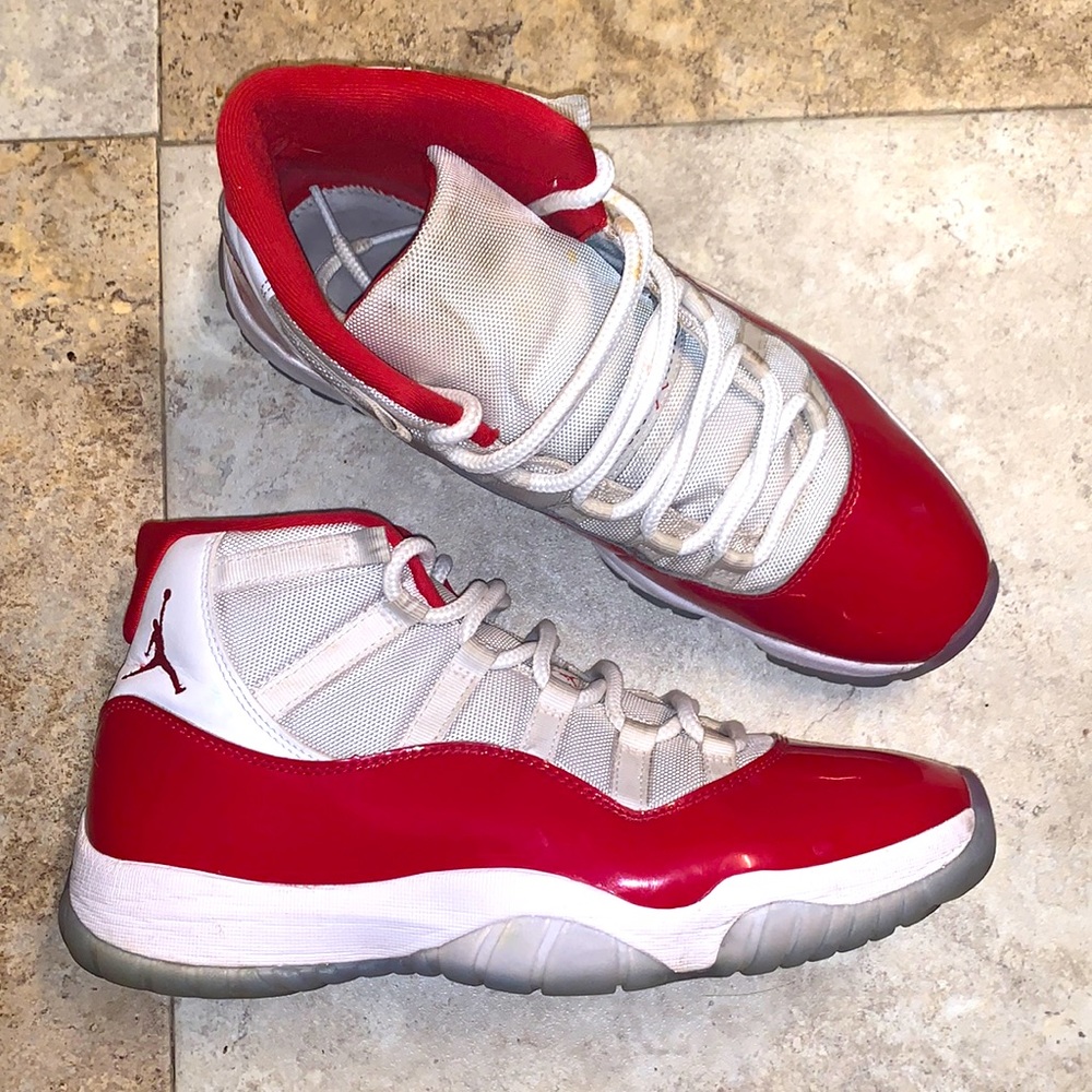 JORDAN 11